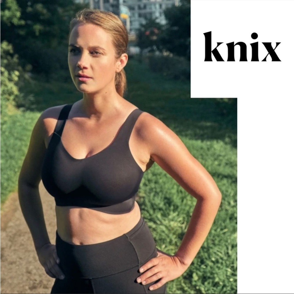 KNIX Catalyst Sports Bra in Black